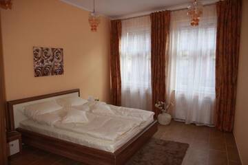 Фото номера Апартаменты (для 4 взрослых) Апарт-отели Apart-Lux г. Бытом 36