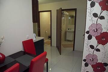 Фото номера Апартаменты (для 4 взрослых) Апарт-отели Apart-Lux г. Бытом 31