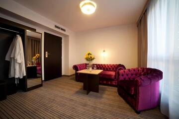 Фото номера Полулюкс Отель Hotel PRIME - Spa &amp; Wellness г. Бытом 3