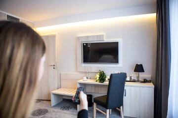 Фото номера Улучшенный двухместный номер с 1 кроватью Отель Hotel Lantier г. Бытом 11
