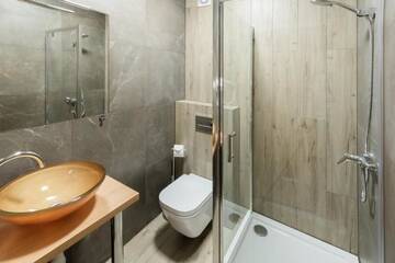 Фото номера Улучшенный двухместный номер с 1 кроватью Отель Hotel Lantier г. Бытом 12