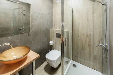 Фото номера Улучшенный двухместный номер с 1 кроватью Отель Hotel Lantier г. Бытом 4