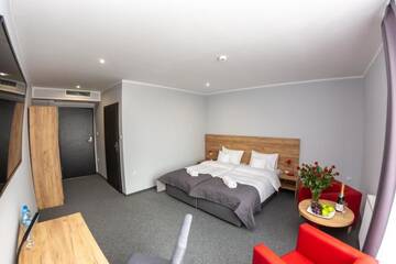 Фото номера Стандартный двухместный номер с 1 кроватью Отель Seven Hotel Bytom - Katowice г. Бытом 9